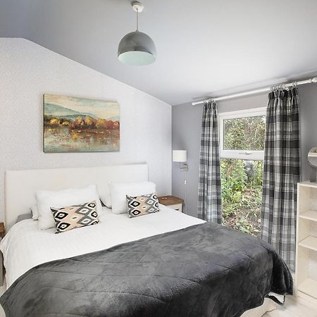 The Log Cabin With Private Hot Tub, Bath Villa Exteriör bild