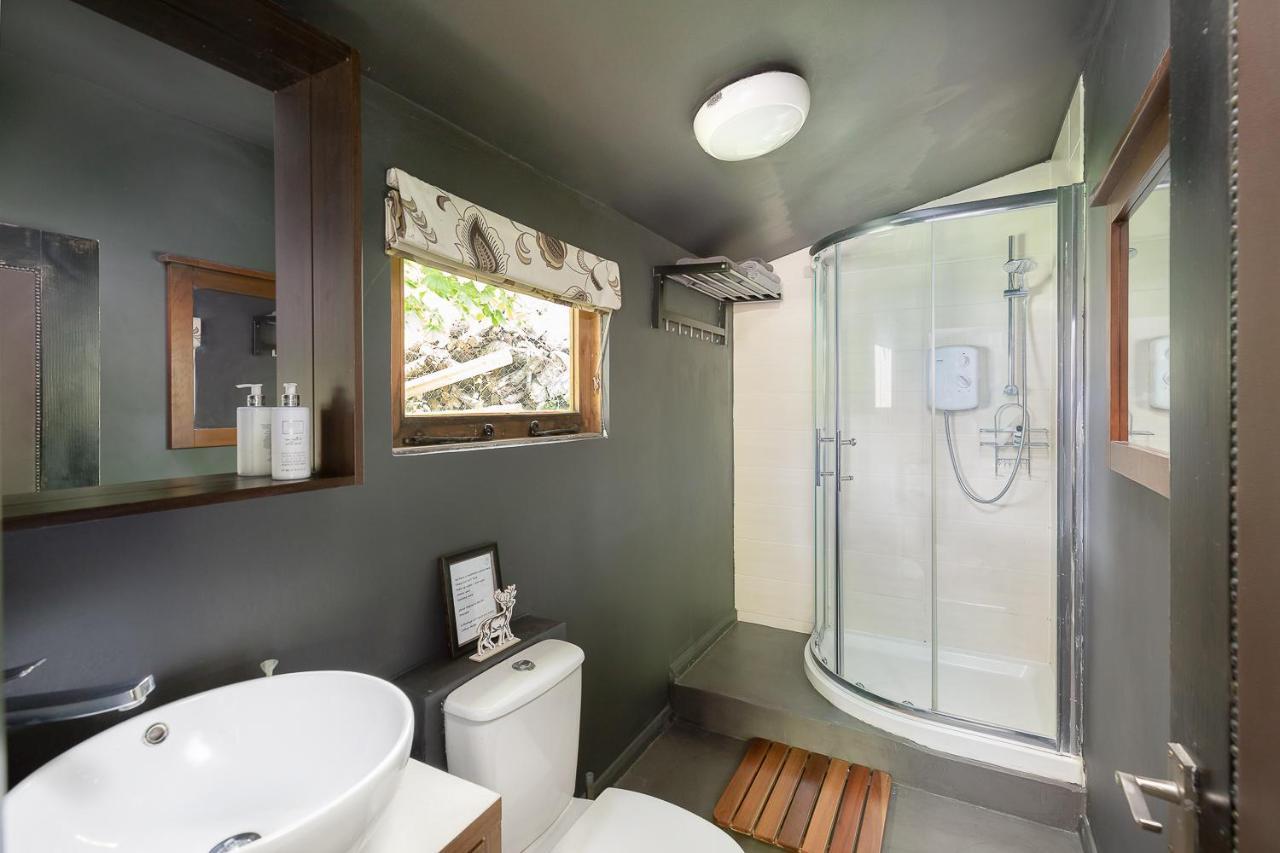 The Log Cabin With Private Hot Tub, Bath Villa Exteriör bild